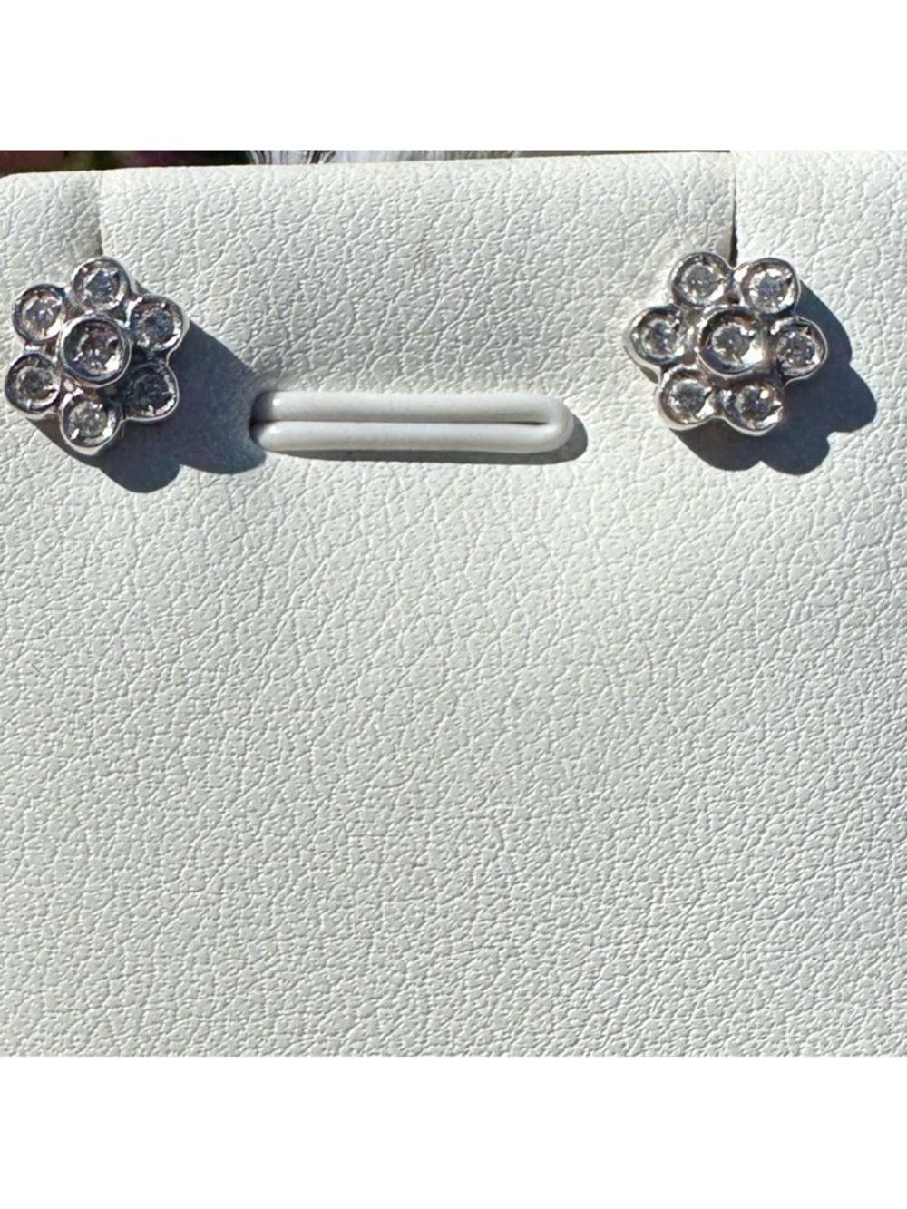 14k Genuine Diamond Flower Stud Earrings